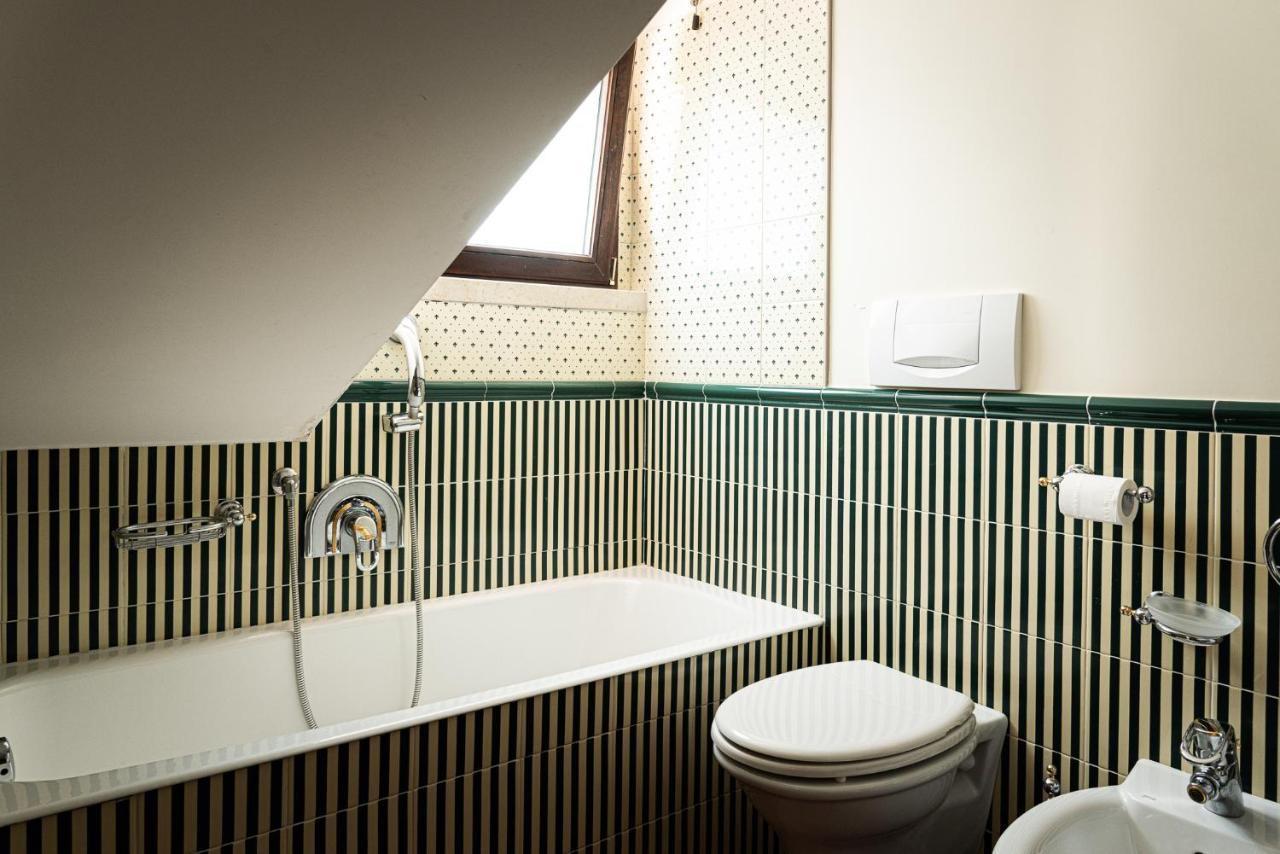 Hotel Petite Fleur 로카라소 외부 사진