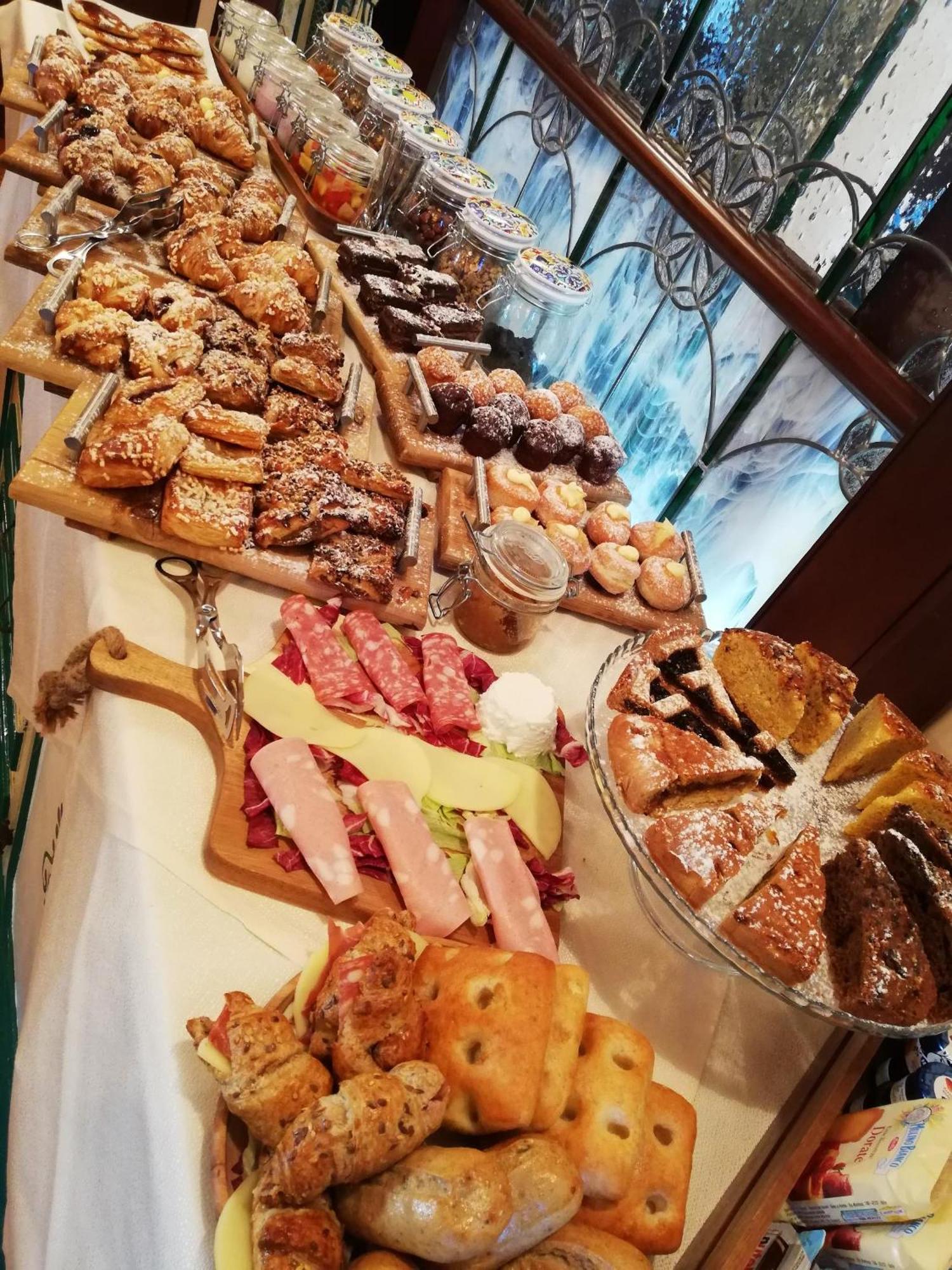 Hotel Petite Fleur 로카라소 외부 사진